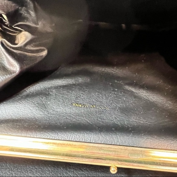 Vintage Gold Purse - Picture 7 of 11